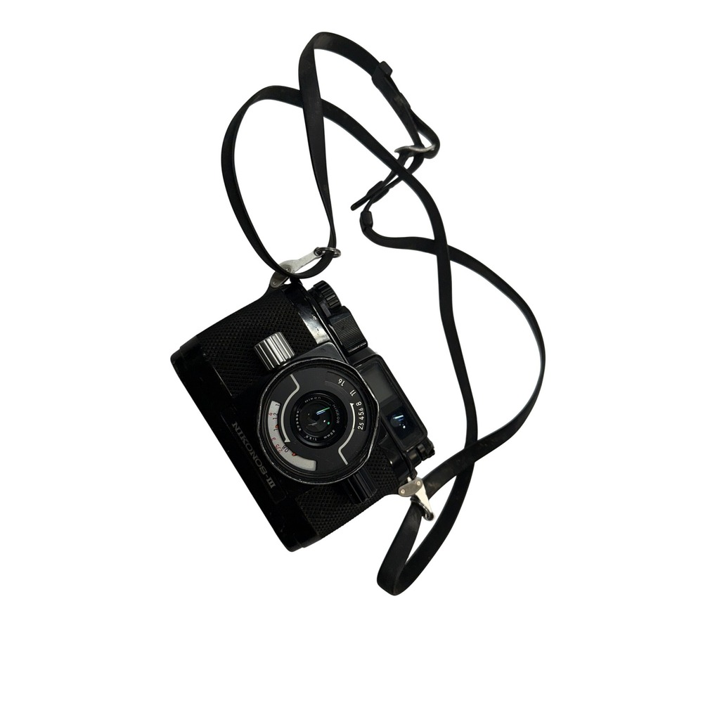 Nikon Nikonos III 35mm Underwater Film Camera with Nikkor 35mm f2.5 Lens Black